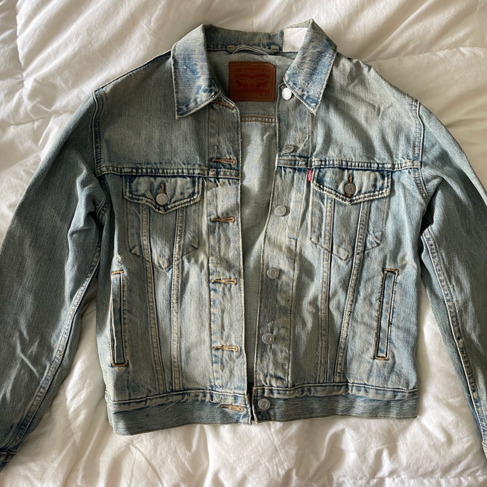 Levis denim jacket soze xs light wash